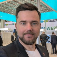 Oleg Makarov Email