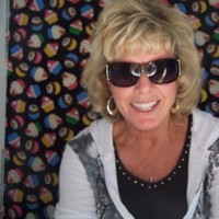 Lesa Banta Email & Phone Number