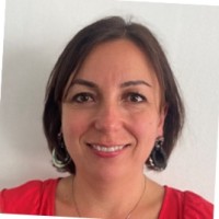 Caroline Perret Email