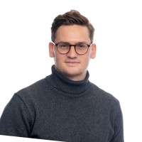 Mauro Disch Email