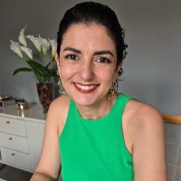 Vanessa Oliveira Email