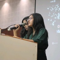 Prachi Agarwal Email