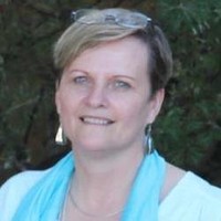 SmeHelp Employee Terri Raymond's profile photo