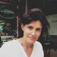 Liesbeth Gommé Email