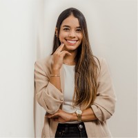 Daniela MacIas Email