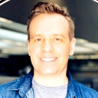 E-mail e número de telefone de Gilberto Tirelli Jr.