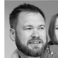 Global Employee Robert Jones's profile photo