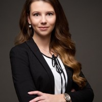 Laura Candidah Email