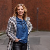 Marie Pihlström Email