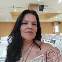 Lesbia Morales Bolívar Email