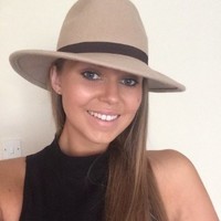Connolly's RED MILLS Employee Caroline Davis's profile photo
