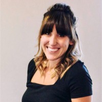 Ashlyn Mangandi Email & Phone Number