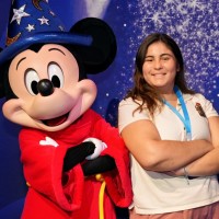 Beatriz Oliveira Email & Phone Number