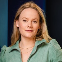 SurrealDB Employee Lizzie Holmes's profile photo