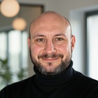 Uni-Form Employee Zbigniew Labecki's profile photo