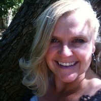 Julie Berglin Email & Phone Number