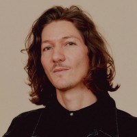 Johannes Leonardo Employee Jonathan Santana's profile photo