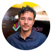 Lucas Madeira Email