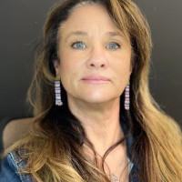Rustic Cuff Employee Kelly Stacy's profile photo