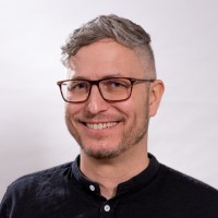 Ivo MacEk Email