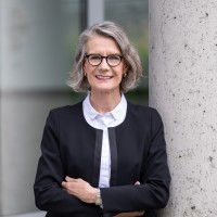 Birgit Schmidt Email