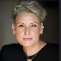 E-mail e número de telefone de Amy Kunrojpanya