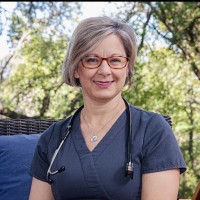 Texas Veterinary Medical Association Employee Pam Delahoussaye's profile photo