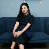 Selected Communication Employee Devia Yunita's profile photo