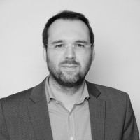 Philippe Conan Email