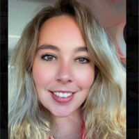 Lauren Button Email
