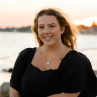 Advanced Orthopedics New England Employee Danielle Ahern-Pare's profile photo