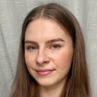 Nikola Števaňáková Email