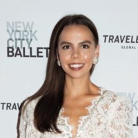 Lauren Stoll Email & Phone Number