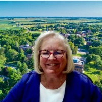 Cornell College Employee Wendy Beckemeyer's profile photo