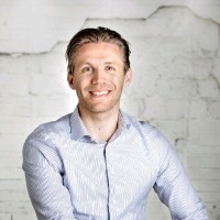 Johan Östlund Email