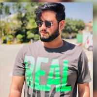 Squadly Employee Arham Butt's profile photo