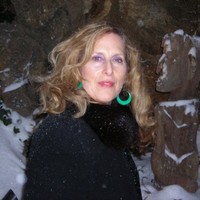 Children's book author Employee Victoria Oltarsh's profile photo