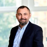 Niklas Lindholm Email