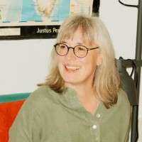 Anne Møller Email & Phone Number