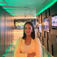 Thais Lopes Email & Phone Number