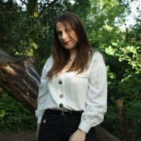 Paula Vuksic Email