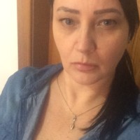 Viviani Lopes Email