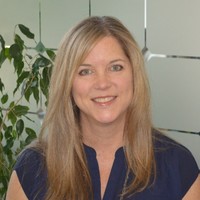 SolarCraft Employee Kimberly Burnett's profile photo