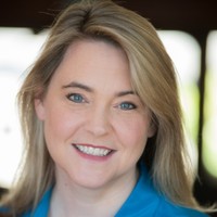 Lindsay Berg Email & Phone Number