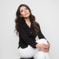 Yeimi M. Email