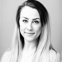 Una Emilsdottir Email