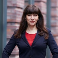 Franziska Wolf Email