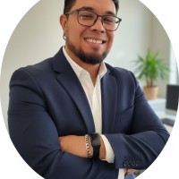 Volcán Group Employee Juan Flores's profile photo