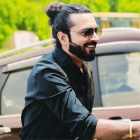 Vikaash Ojha Email