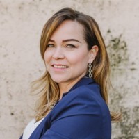 Paola Boltniew Email & Phone Number